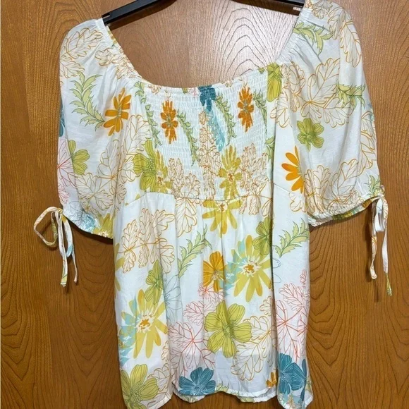 NWT Hayden Blouse Floral Print Large - Picture 2 of 4